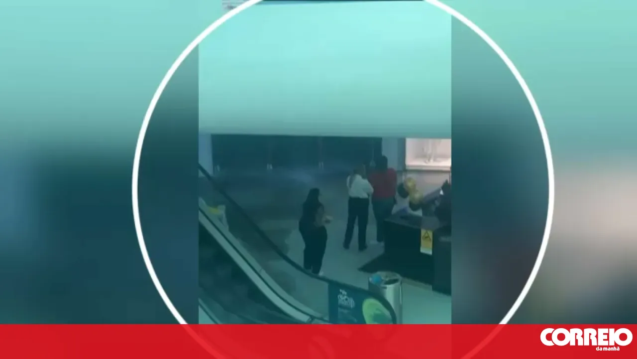 Ceiling collapses inside a shop at a shopping centre in Caldas da Rainha