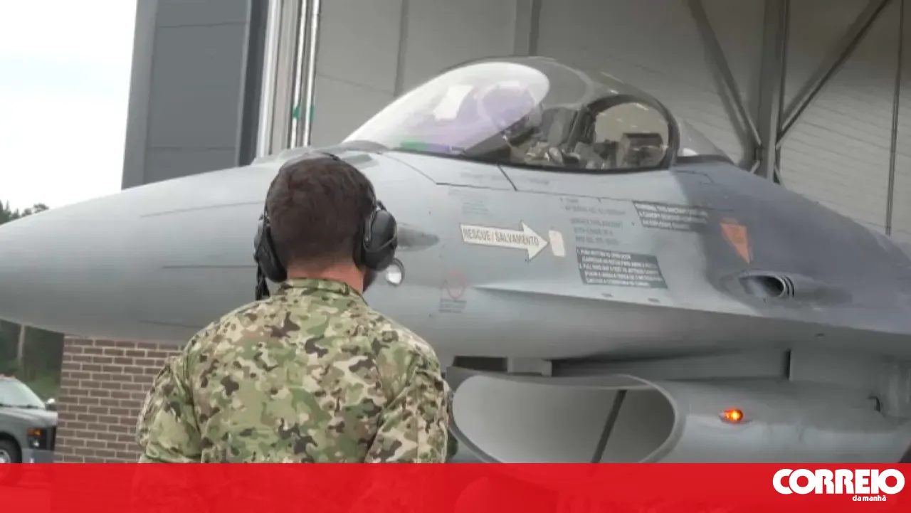 Policing the Russians: the mission of Portuguese F-16s in the Baltic skies. Watch now on CMTV