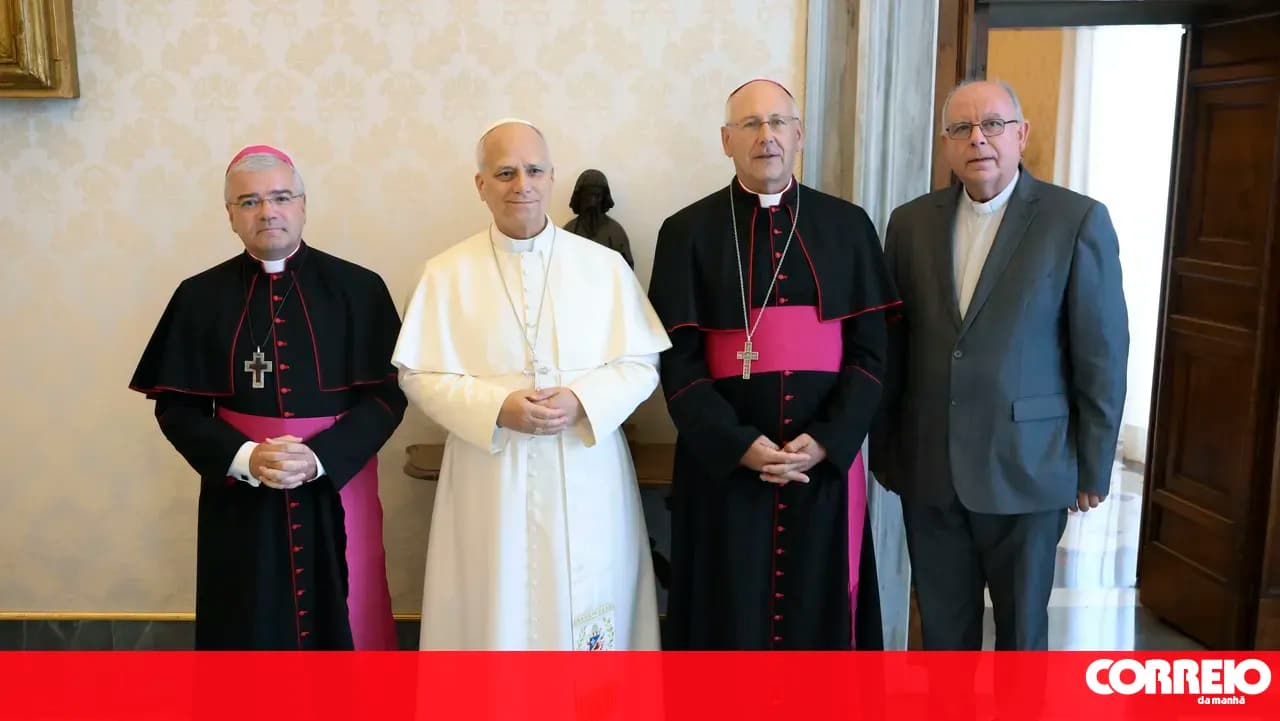 Pope invited to visit Portugal