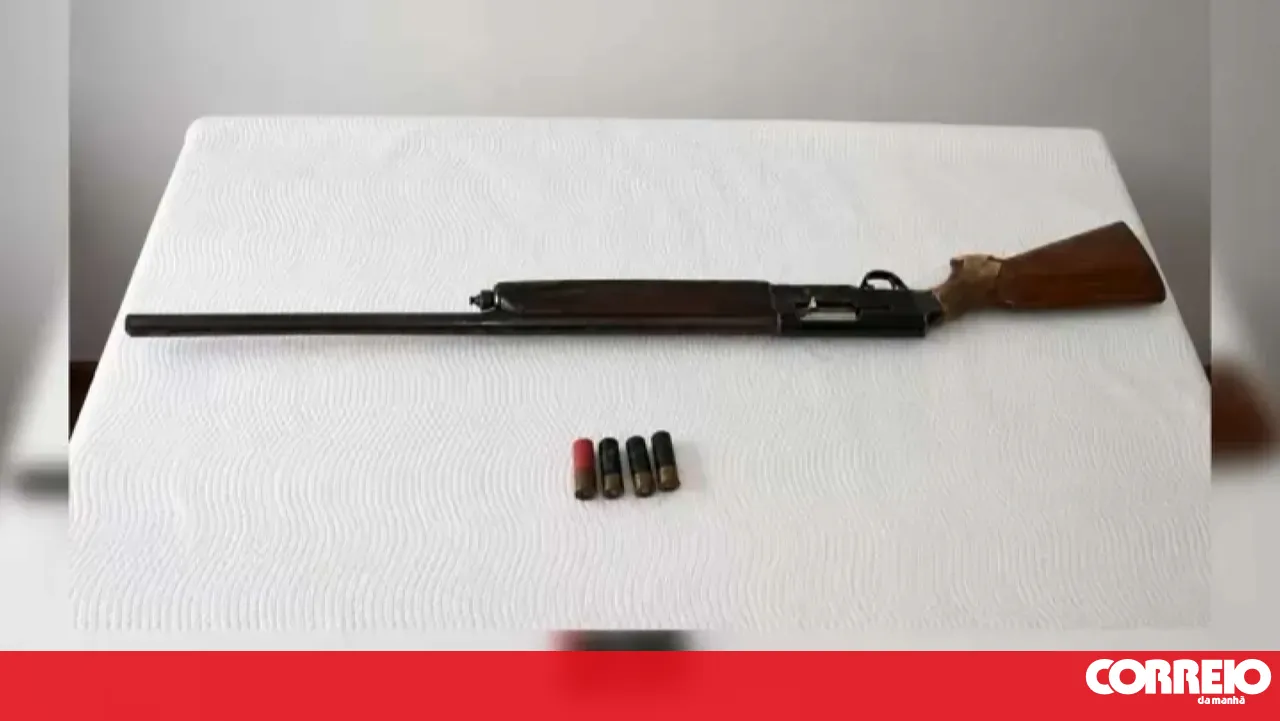 Man arrested for illegal possession of a shotgun in Viseu