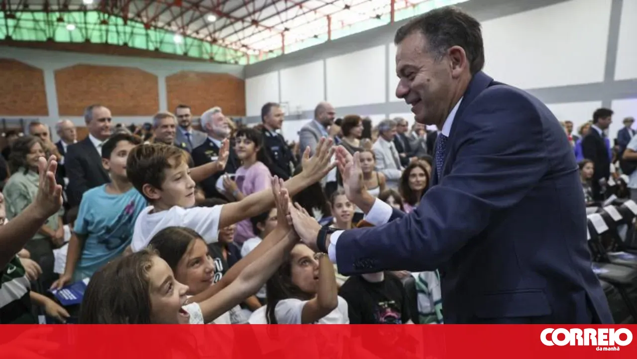 Montenegro guarantees there are fewer students without classes