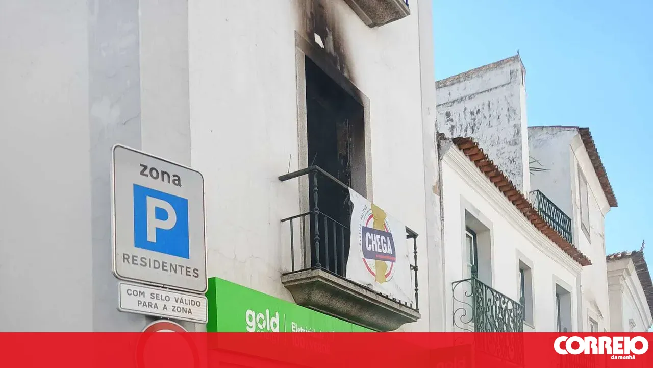 New fire breaks out at Chega headquarters building in Évora