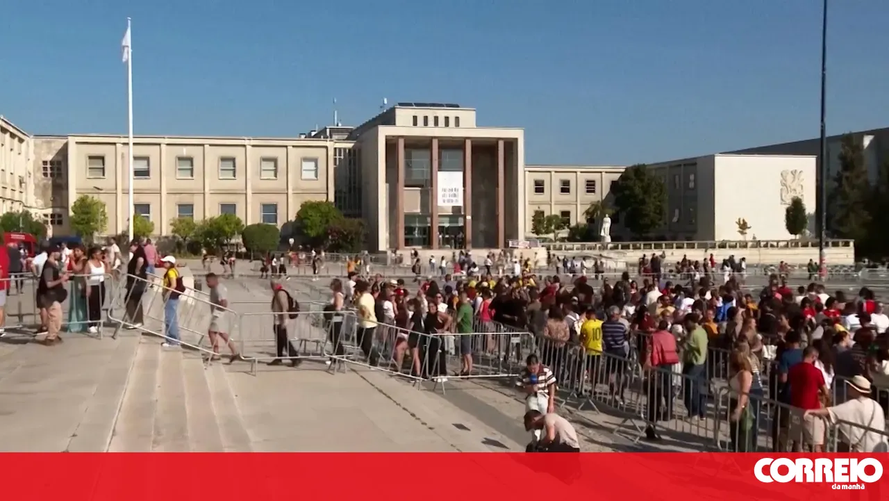 Brazilians in Portugal vote in the first round of Brazil's presidential elections