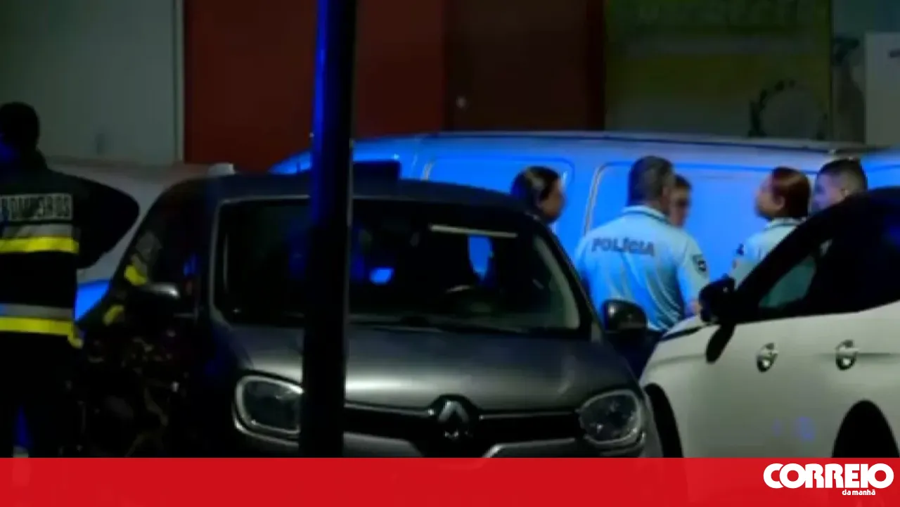 13-year-old youth dies after falling from the eighth floor of a building in Corroios