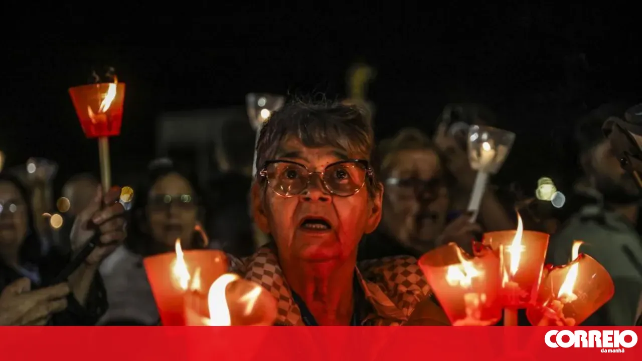 Thousands light candles at the Sanctuary of Fátima to celebrate the apparitions and pray for Pope Leo XIV