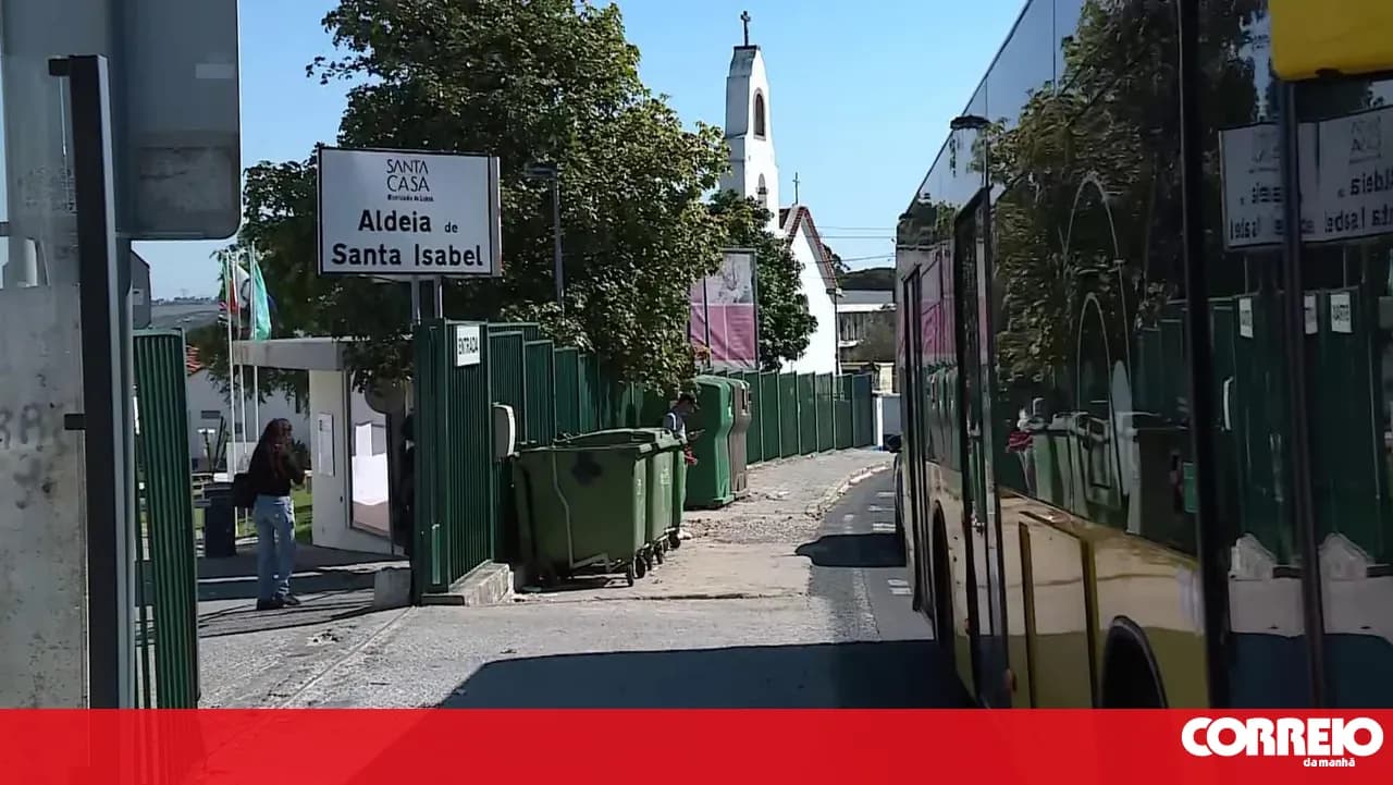 Minor attacked at bus stop and stabbed in a sneak attack