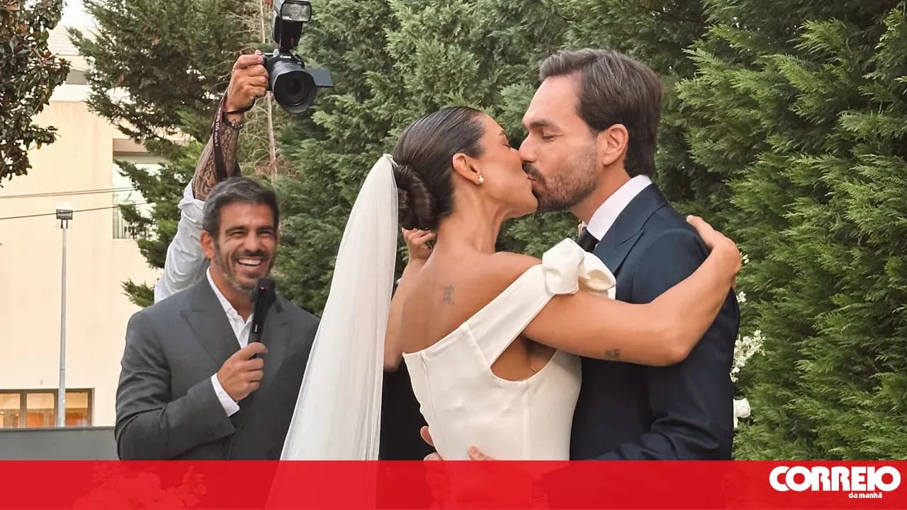 Ricardo Martins Pereira and Sara Veloso tie the knot in an intimate ceremony