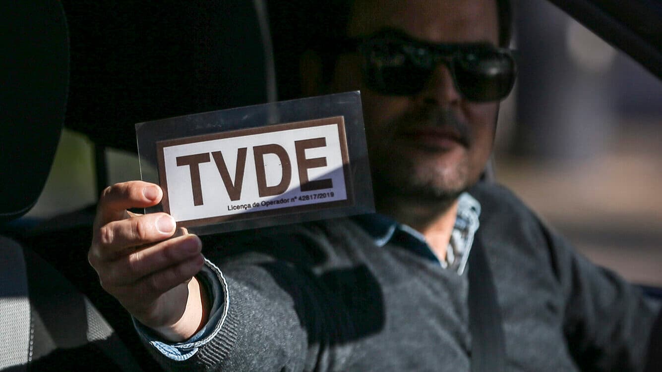 Revision of TVDE law moves to committee stage in Parliament