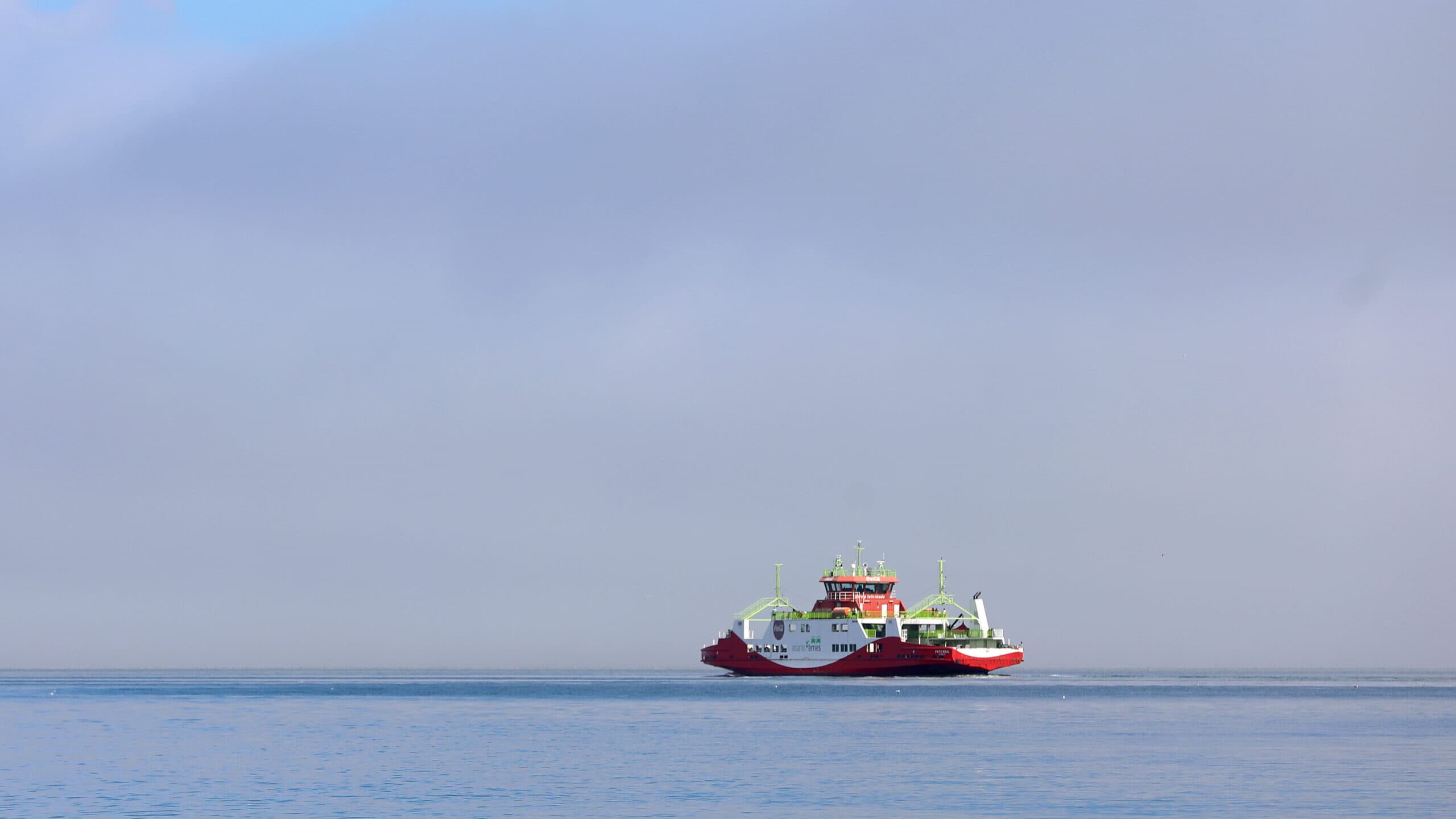 Government eyes integrating Setúbal-Troia ferry into Navegante