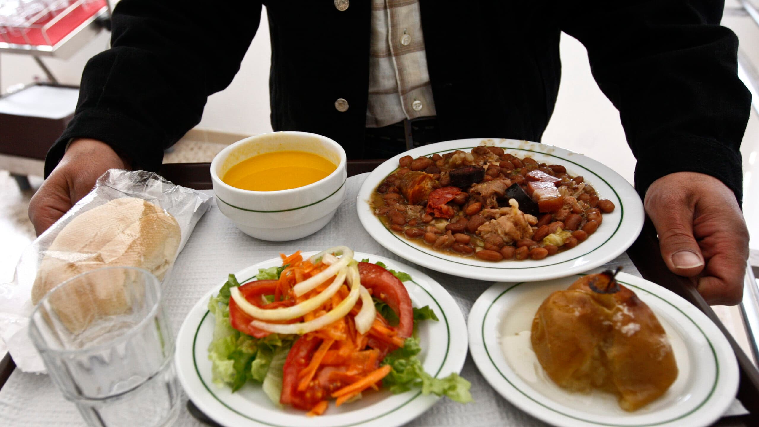 Coimbra Municipality awards school meals contract for six million euros