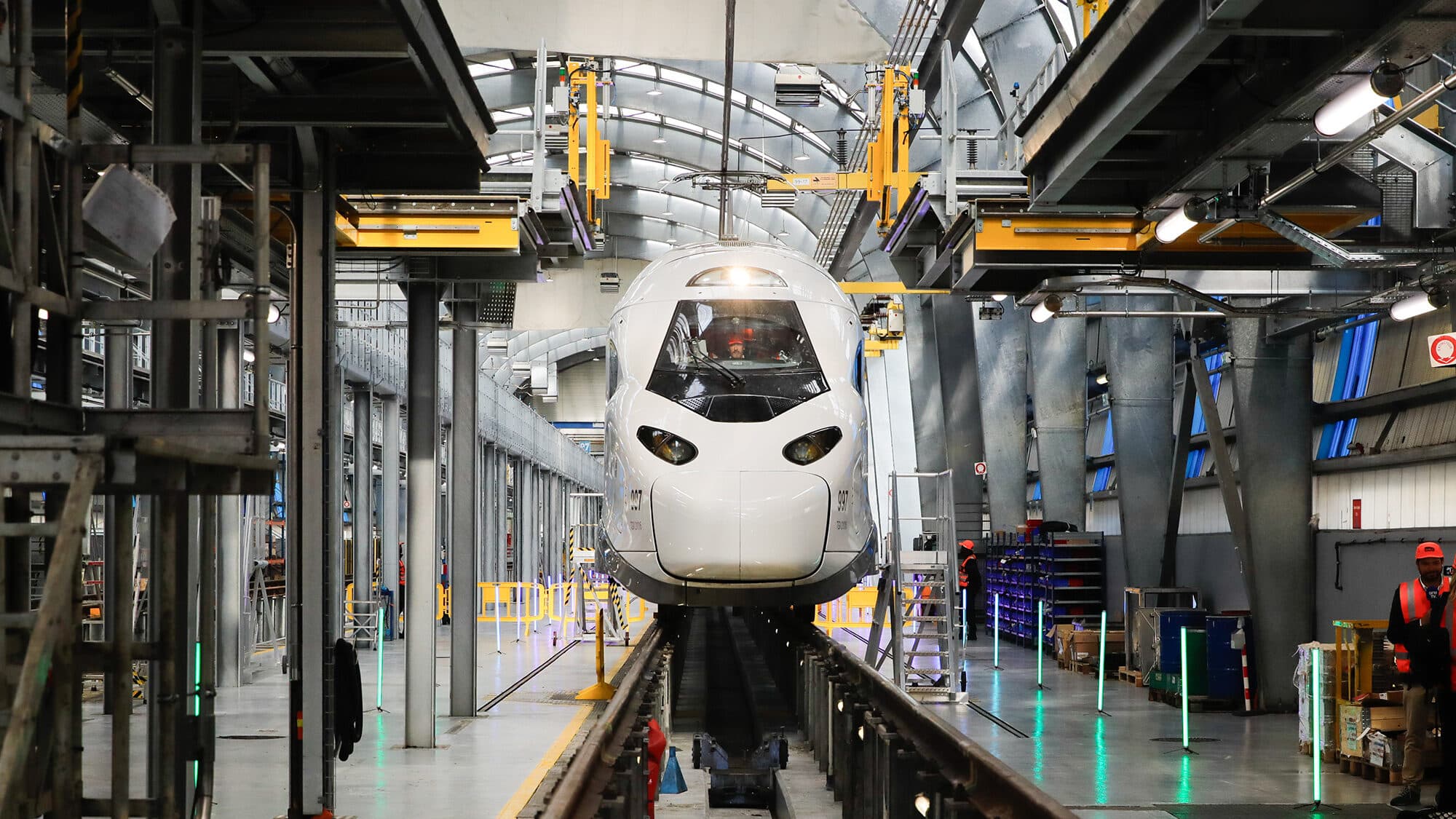 Government to buy 20 high-speed trainsets for €584m