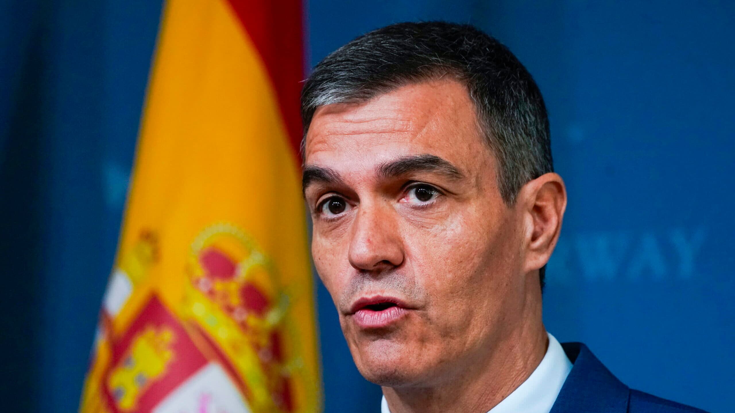 Spain diverts 10 billion euros of European funds to pay pensions