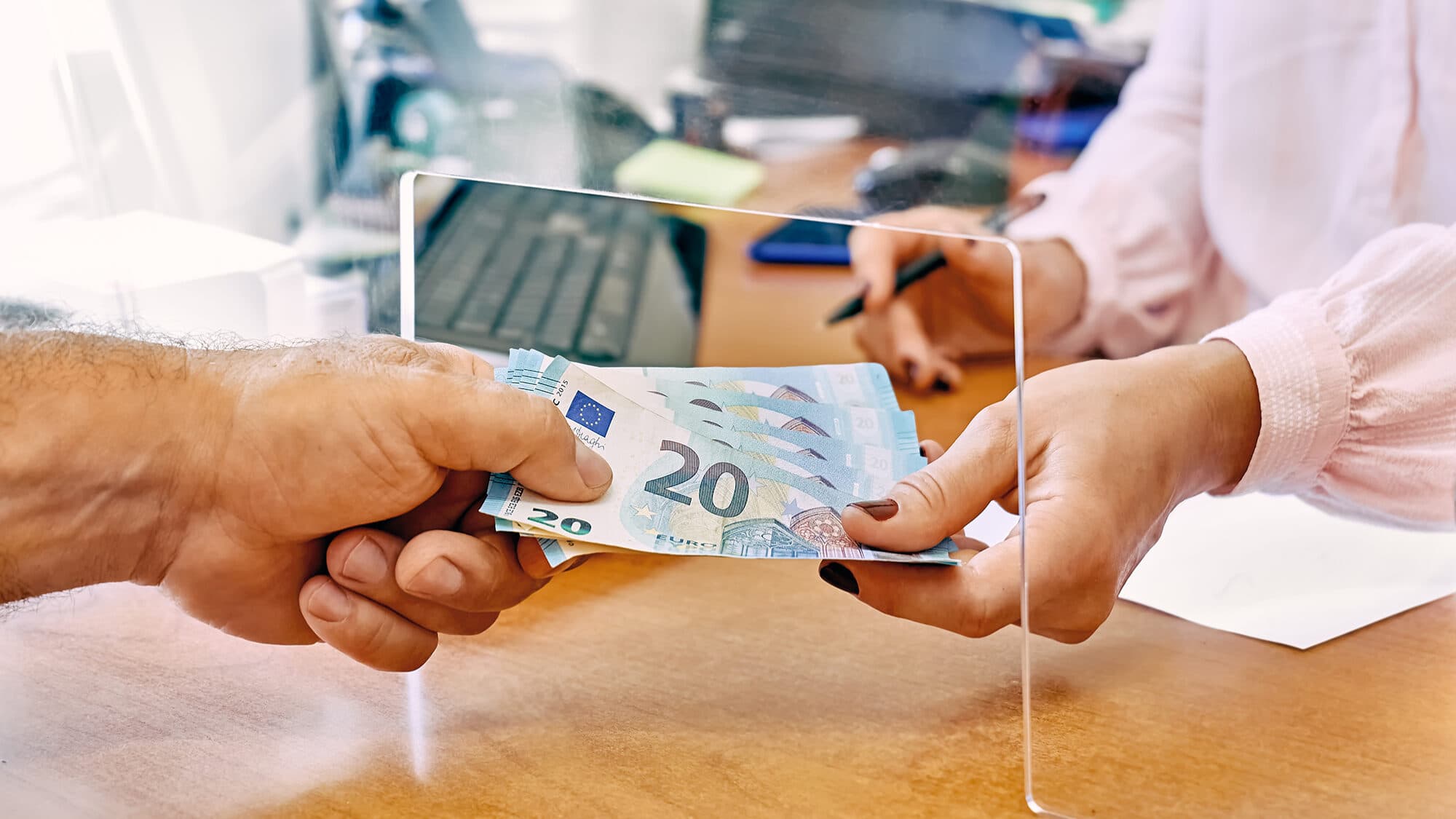 Low-cost bank accounts grow 8% to record high