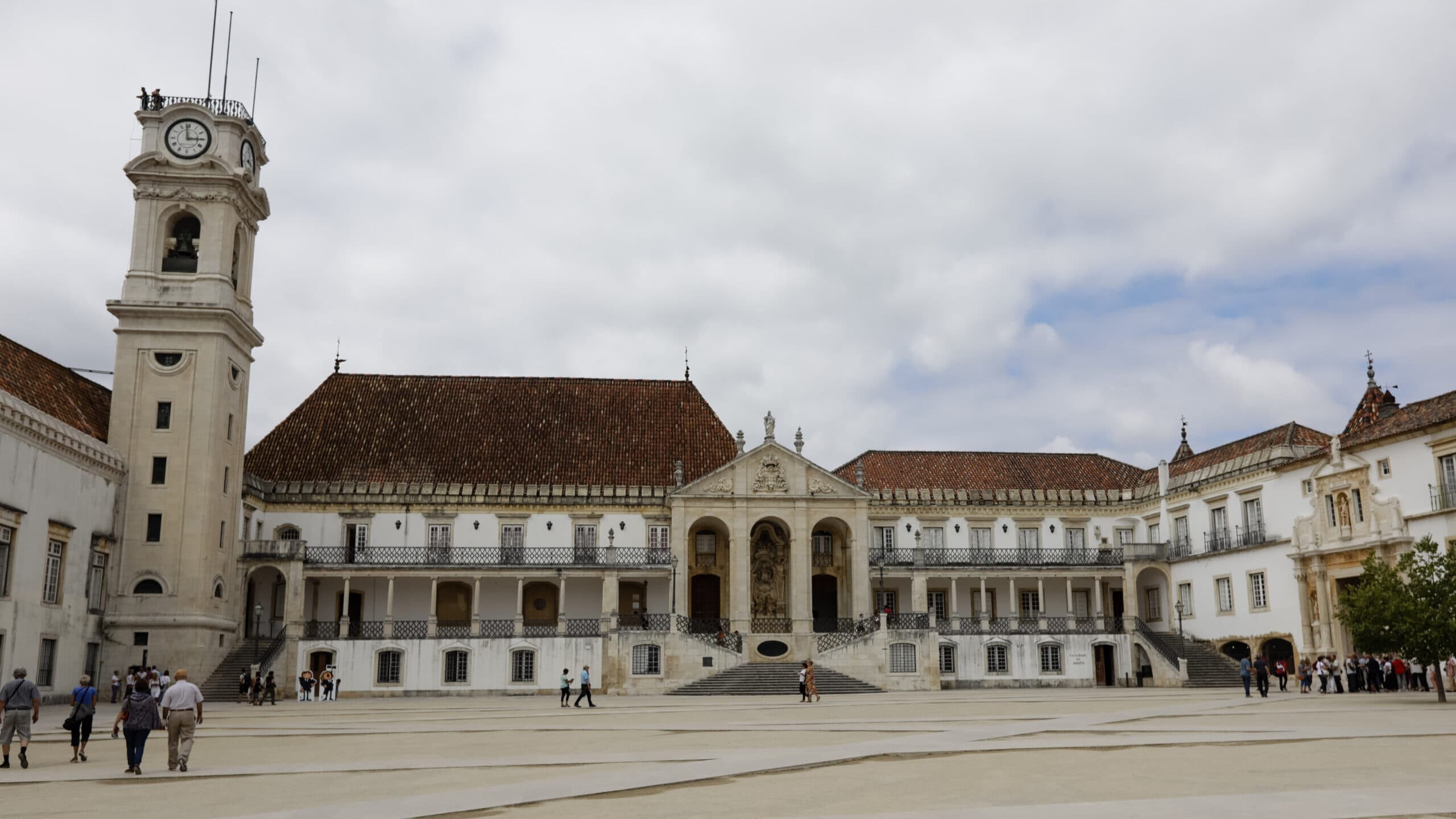 Coimbra City Council wants tourist tax increased to two euros