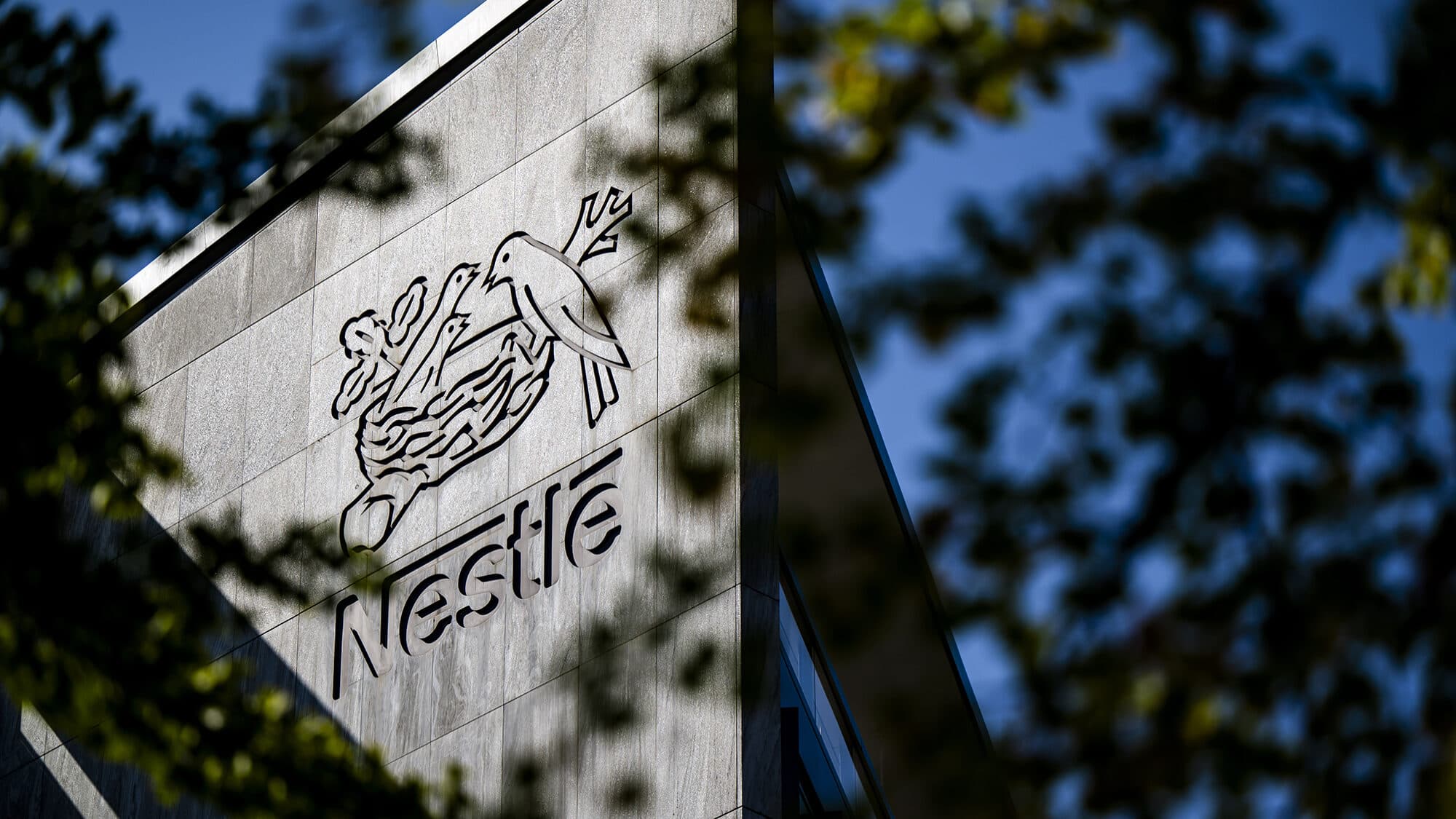 Nestlé joins American firm Platinum to group water and premium beverage business