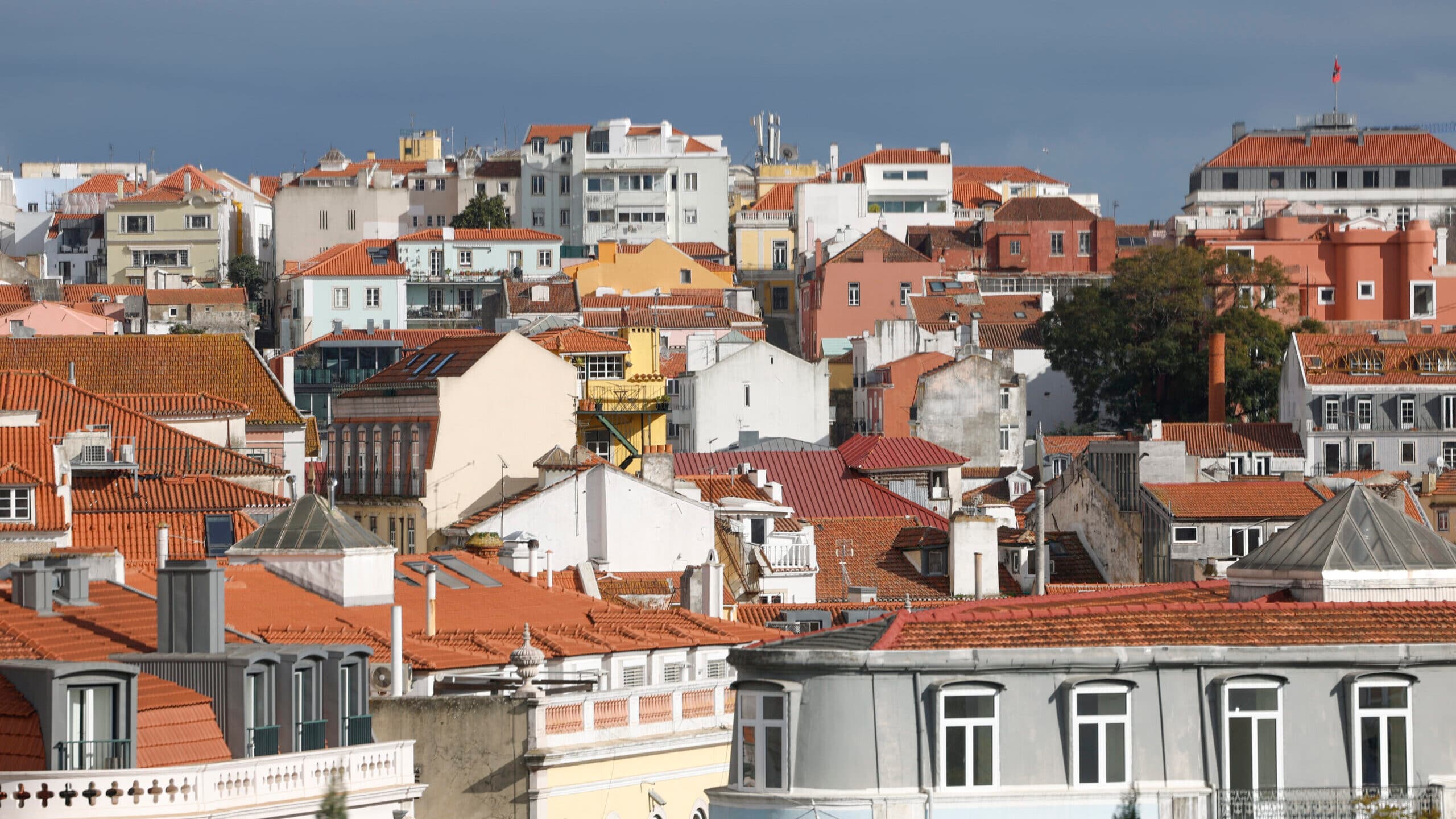 Brussels acknowledges that Portugal 'is among the countries most affected' by the housing crisis in the EU