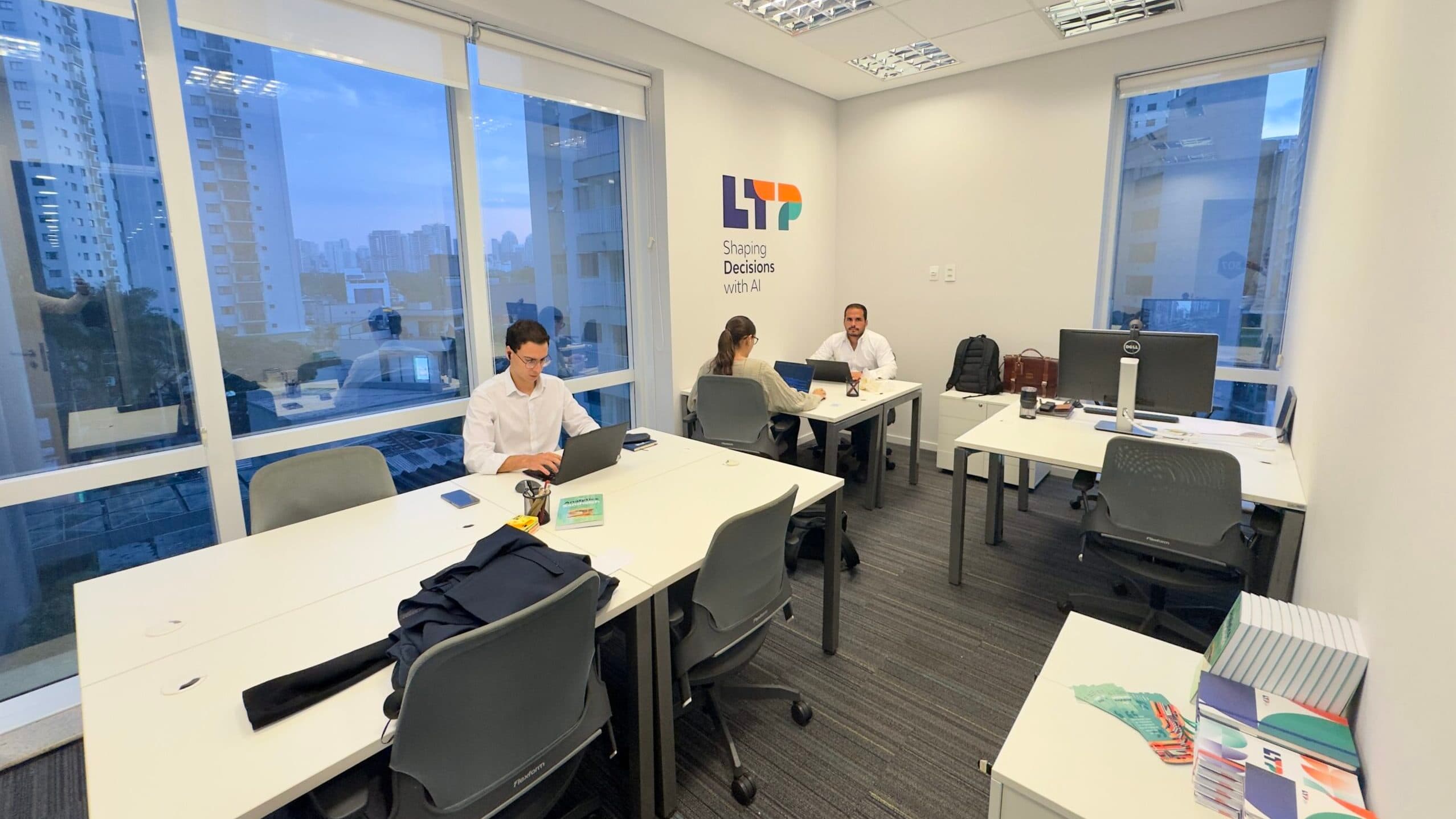 Portuguese firm LTPlabs is hiring. It aims to end the year with 200 employees