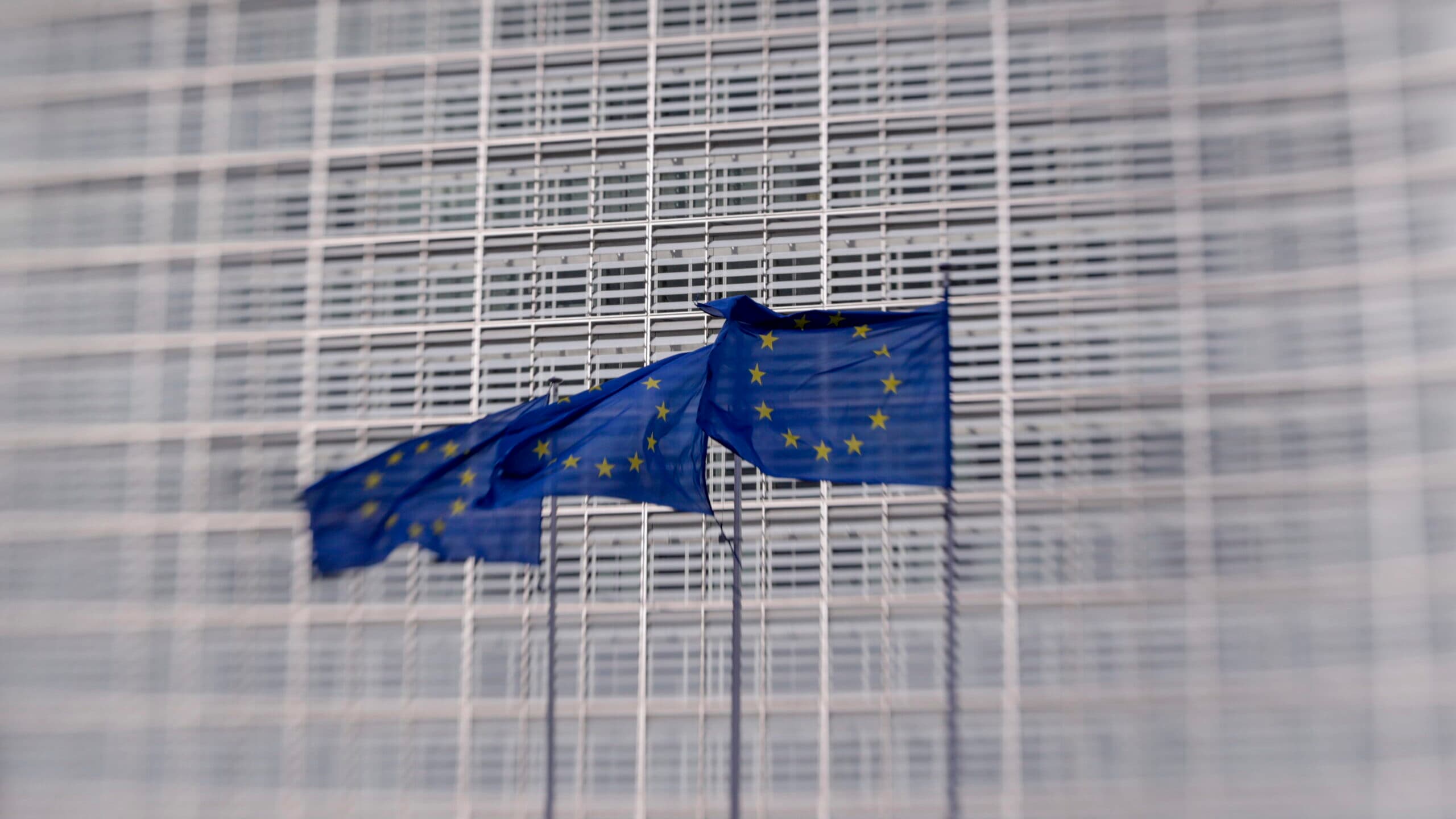 EU extends Russian oil price cap until July 23