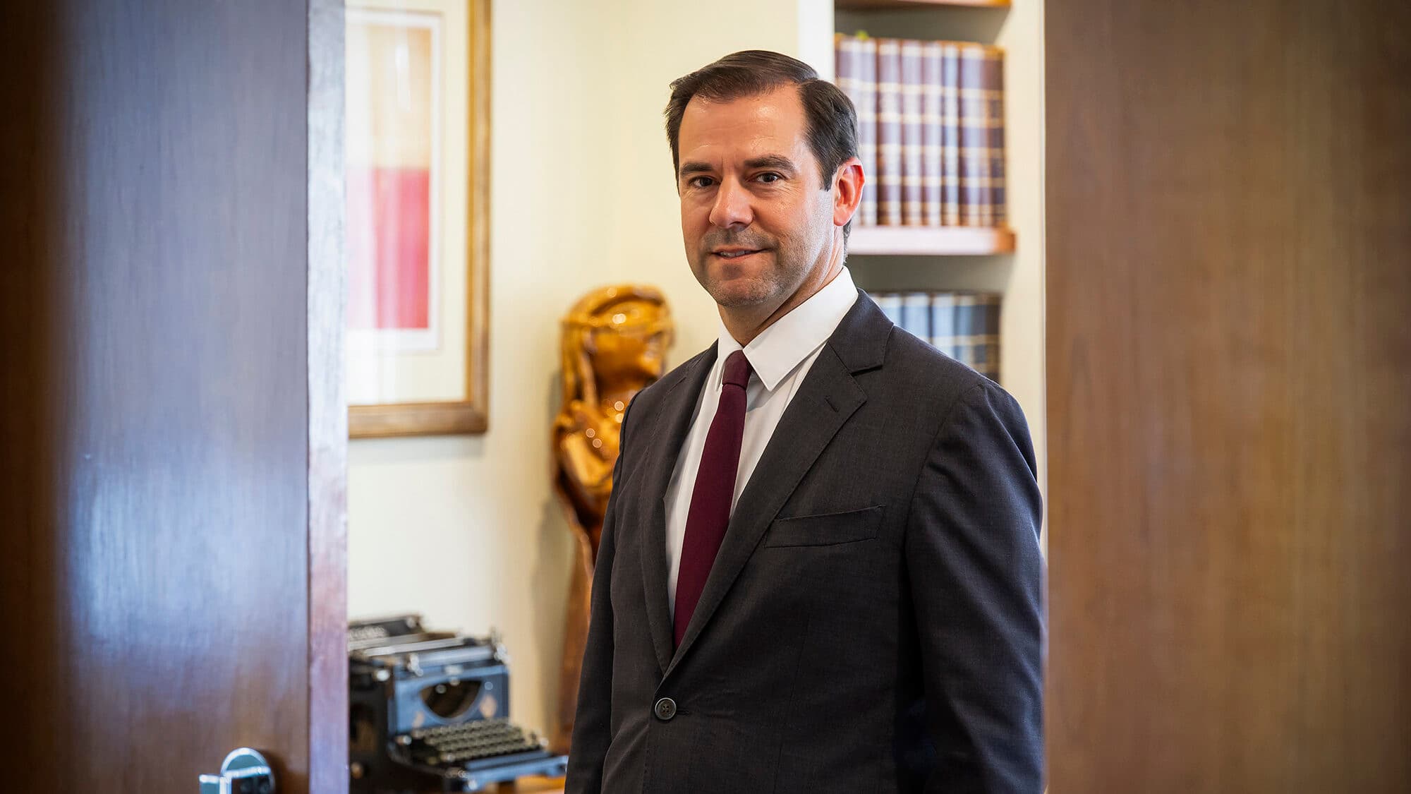 It is unfair to hold lawyers responsible for the structural problems of the justice system