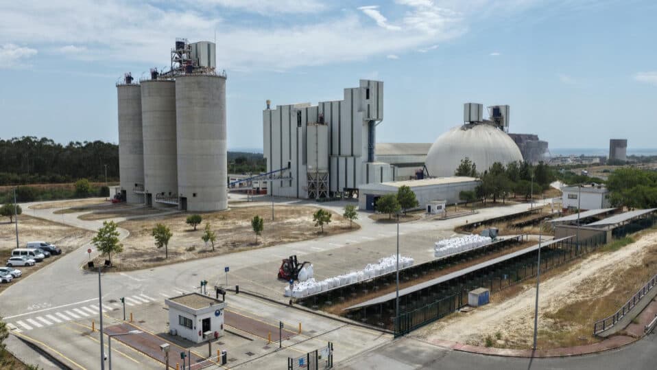 Cimpor reactivates Sines grinding plant that had been closed since 2010