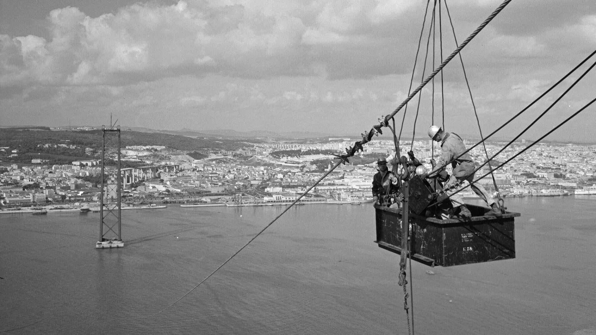 From Salazar to the 25th of April: the bridge that 60 years ago was promised to be paid off by 1986