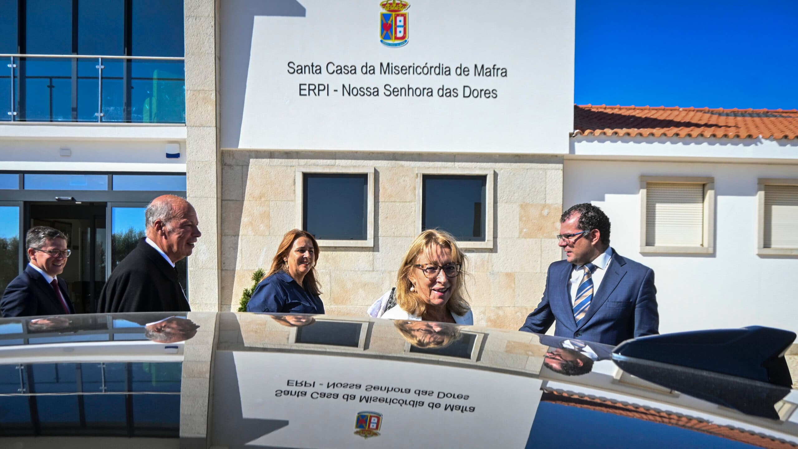 Minister inaugurates care home in Mafra that still lacks Social Security authorisation to open