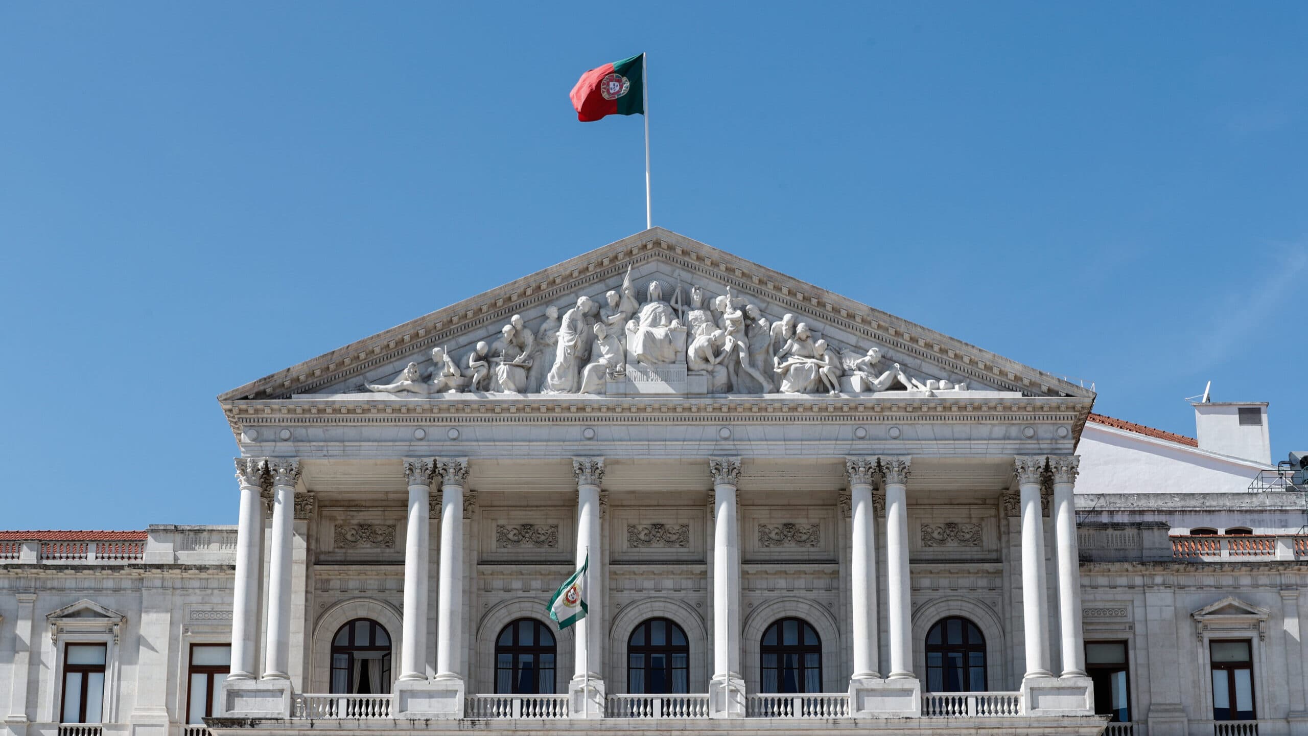 Parliament becomes an assistant in the case regarding the alleged break-in at Ventura's office