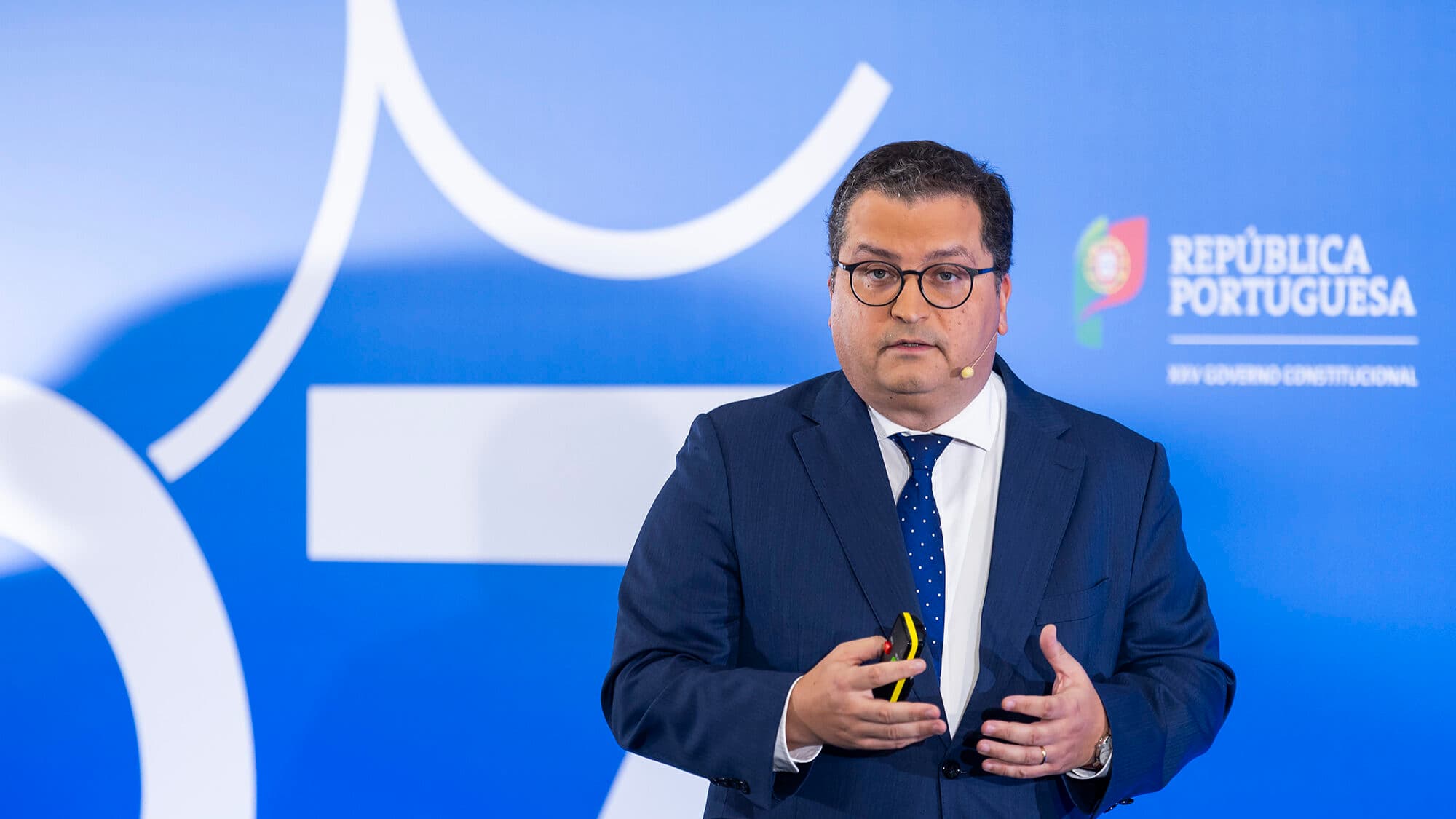 State Completes 528-Million-Euro Purchase of 19 Percent REN Stake