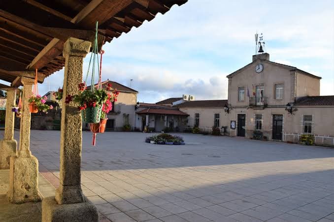 Spanish village near the border with Portugal seeks new residents and has houses starting from 40,000 euros