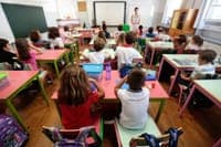 School management: the wind commands, conviction waits
