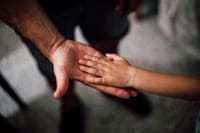 Single-parent families demand equal rights: "A child does not get sick less just because they live with only their mother or father"
