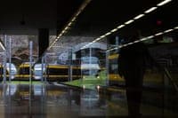 Accident interrupts service on the yellow metro line in Gaia
