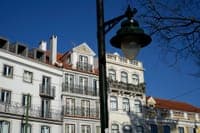 Finance Ministry clarifies that properties sold by the State exceeded the base value by 21.9%