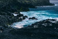 Two people rescued from a geological crater on the island of São Miguel