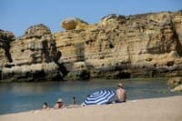 APA confirms public rights to beach umbrella placement