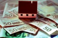 Household savings rate stabilises at 12.3% in the first quarter
