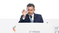 Luís Montenegro re-elected as president of the PSD