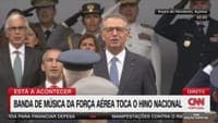 António José Seguro sings 'A Portuguesa' in the Azores