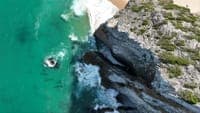 Ukrainian man trapped in a cave on the Sintra coast. The victim's panic turned the rescue into a race against time