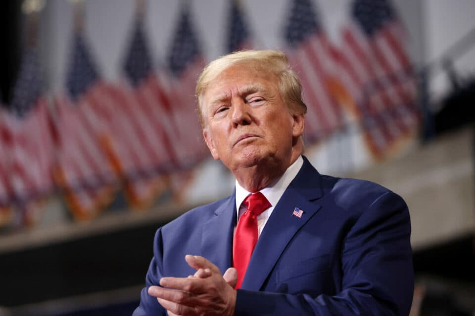 Trump praises Portugal and leaves the door open for a visit "soon" in a message to Ambassador John Arrigo