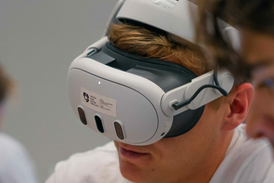 In Portugal, people are already learning how to budget using virtual reality