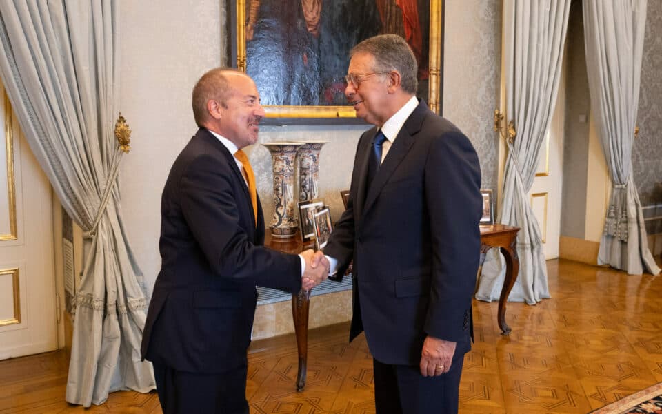President receives Governor of the Banco de Portugal to analyse the financial system and the role of supervision.