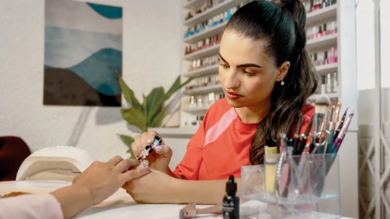 Brazilian beauty group announces free courses for women in Portugal
