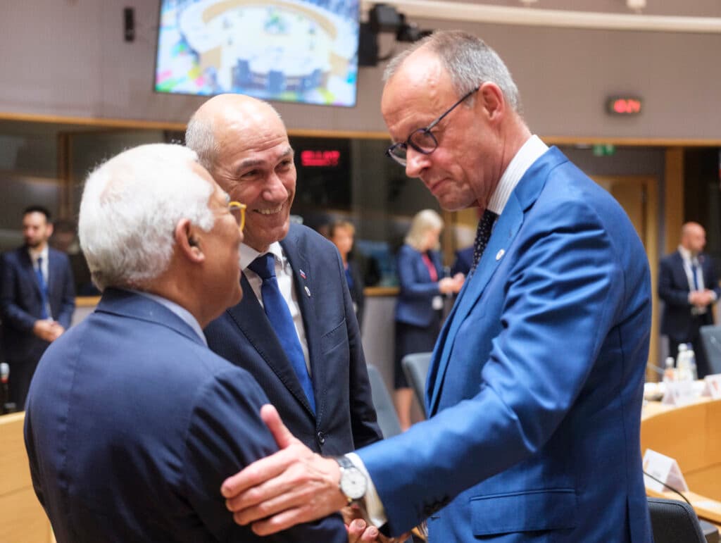 Macron, Merz attack EU’s stance on Putin talks