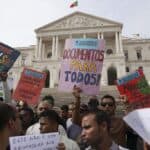 More than 23,000 immigrants “notified to leave country in 2025”