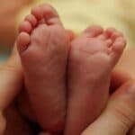 Baby born at home after Almada emergency call waits 30 minutes for ambulance