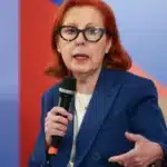 Minister promises plan to “substantially reduce fossil fuel dependency”