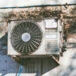 Broken air conditioning leaves Algarve tax offices sweltering – union